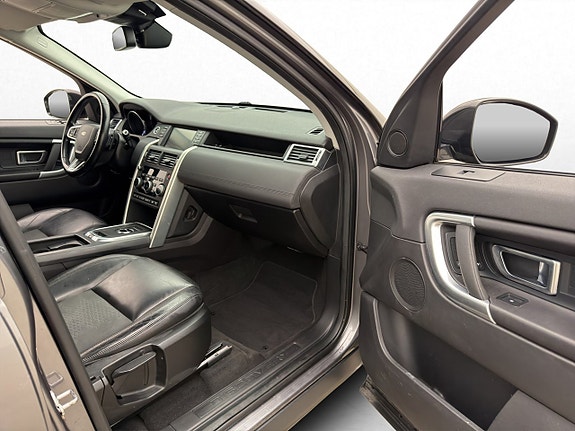 Land Rover Discovery Sport 22 of 28