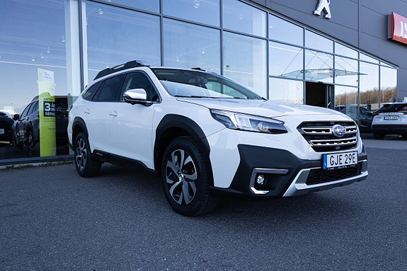Subaru Outback 3 of 5
