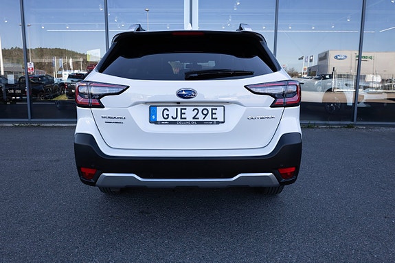 Subaru Outback 7 of 17
