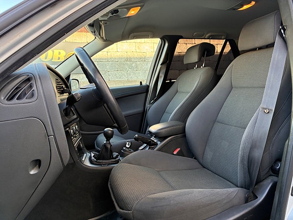 Saab 9-5 23 of 28
