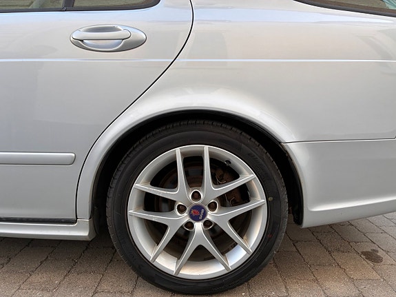 Saab 9-5 17 of 28