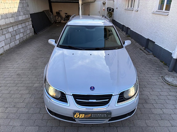 Saab 9-5 8 of 28