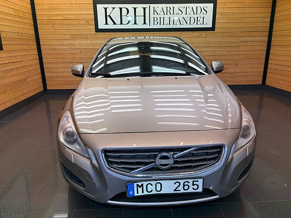Volvo V60 9 of 24