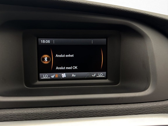 Volvo V40 15 of 18
