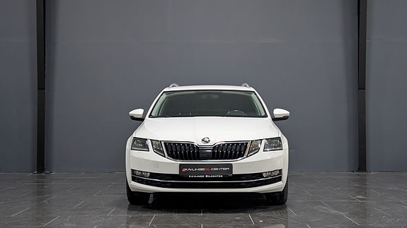 Skoda Octavia 10 of 16