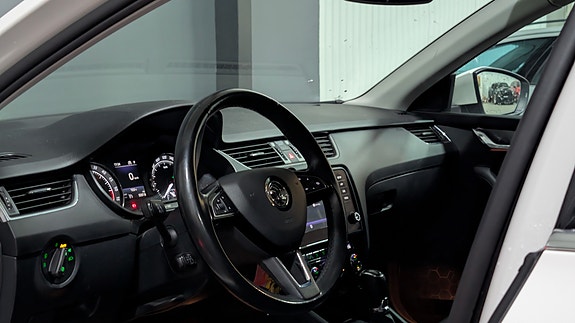 Skoda Octavia 14 of 16