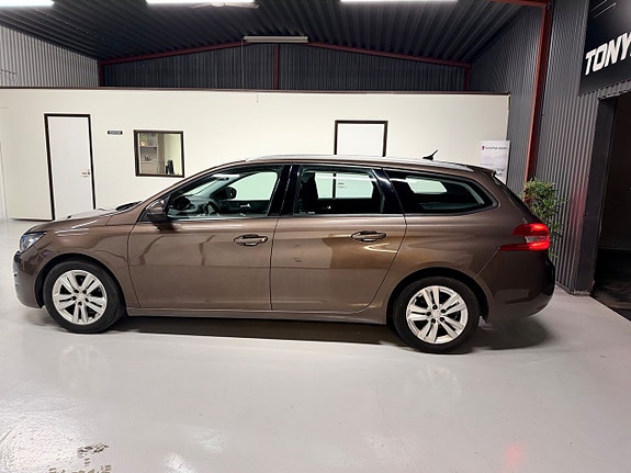 Peugeot 308 SW 6 of 17