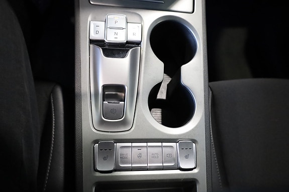 Hyundai Kona 26 of 29