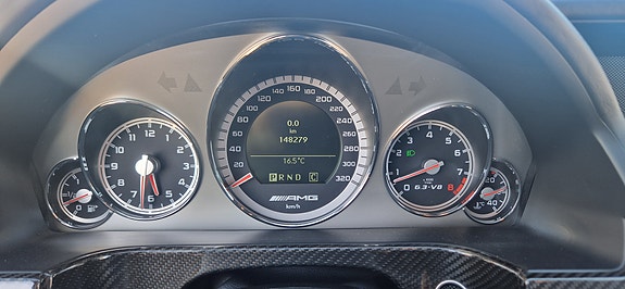 Mercedes-Benz E63 20 of 30