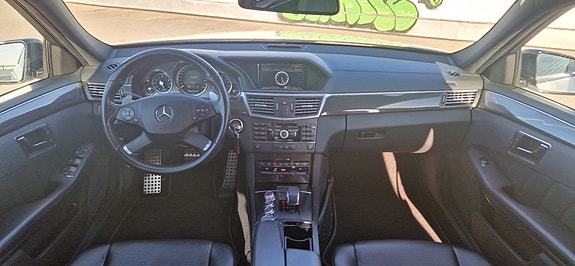 Mercedes-Benz E63 18 of 30