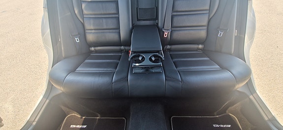 Mercedes-Benz E63 27 of 30