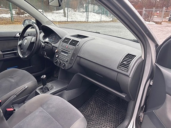 Volkswagen Polo 8 of 9