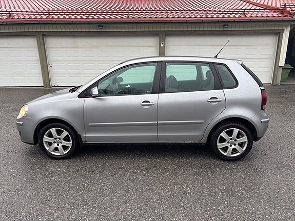 Volkswagen Polo 3 of 5