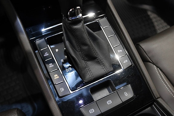 Skoda Superb 23 of 30