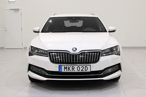 Skoda Superb 8 of 30