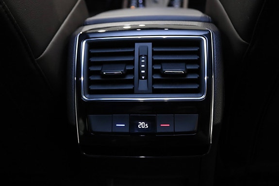 Skoda Superb 18 of 30