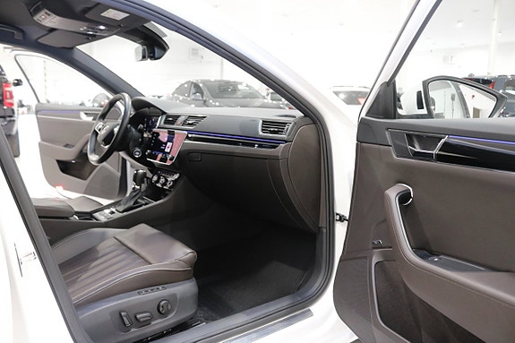 Skoda Superb 13 of 30