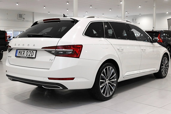 Skoda Superb 4 of 5