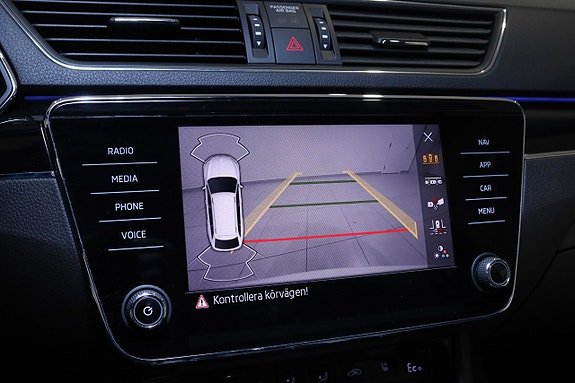 Skoda Superb 28 of 30