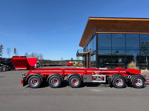Hakarps - 42 tons LVX vagn med tipp, skjut trippel och flak 10 of 12