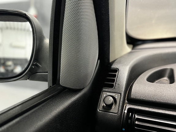 Land Rover Freelander 27 of 27