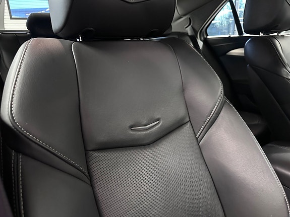 Cadillac ATS 26 of 30