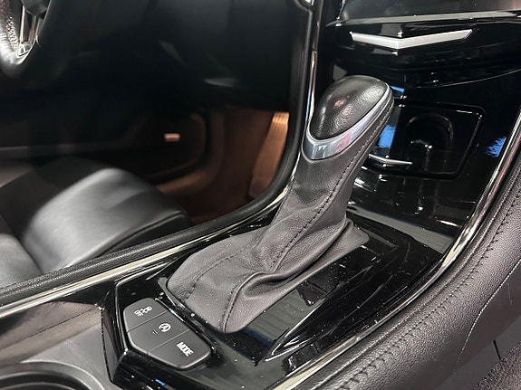 Cadillac ATS 25 of 30