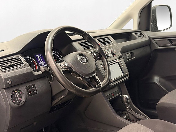 Volkswagen Caddy 13 of 26