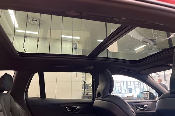 Volvo V60 22 of 28