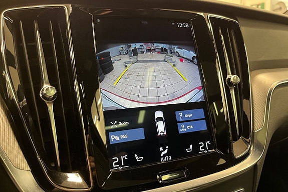Volvo V60 20 of 28