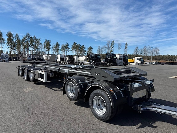 Hakarps - 42 tons LVX vagn med tipp, skjut trippel och flak 3 of 5