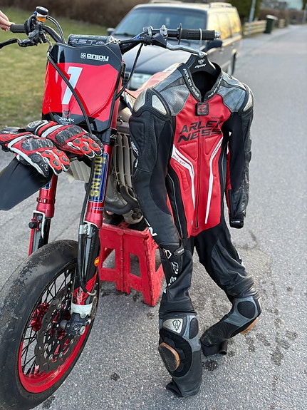 Honda CRF450R 5 of 7