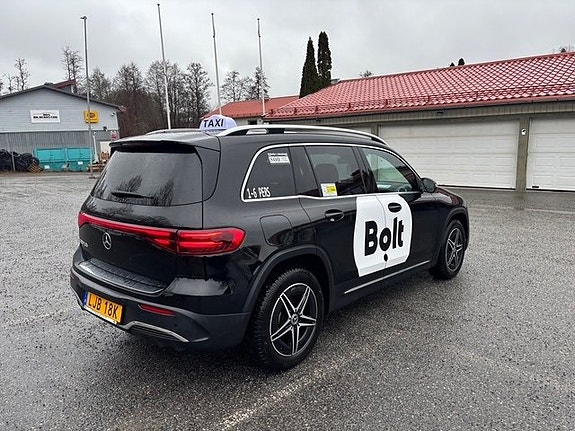 Mercedes-Benz EQB250+