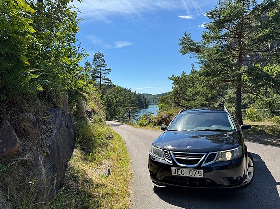 Saab 9-3 2 of 5