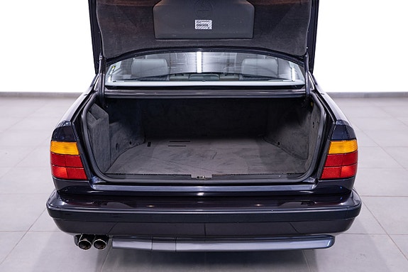 BMW M5 9 of 26