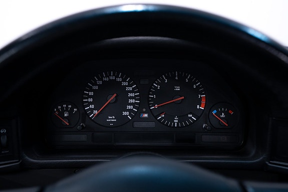 BMW M5 23 of 26