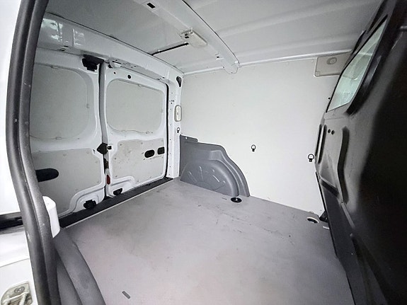 Renault Kangoo Express 11 of 22