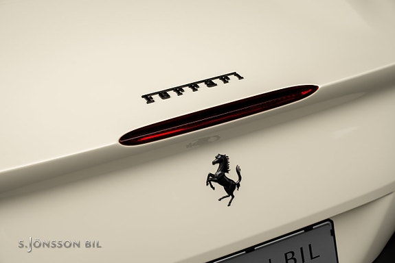 Ferrari Portofino 10 of 30