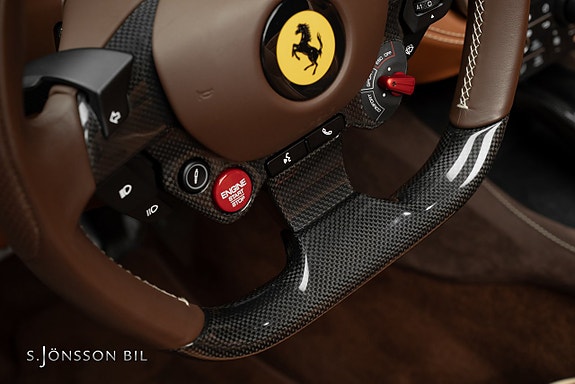 Ferrari Portofino 21 of 30