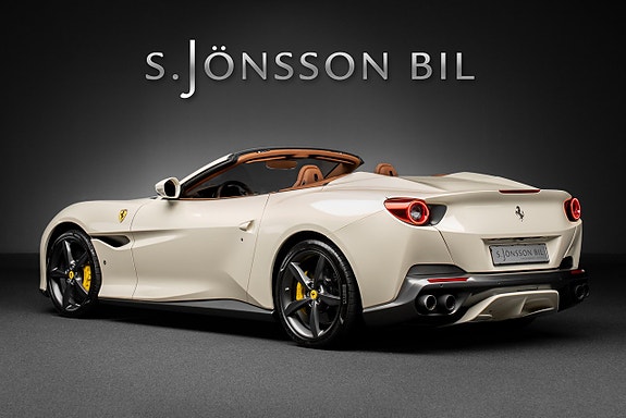 Ferrari Portofino 4 of 5