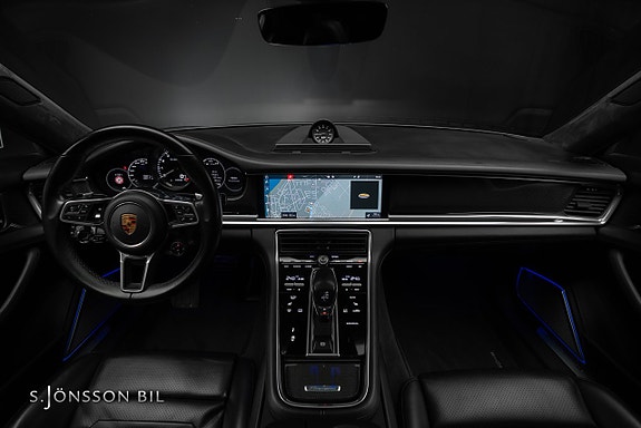 Porsche Panamera Turbo S 18 of 19