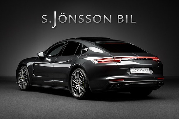 Porsche Panamera Turbo S 4 of 5