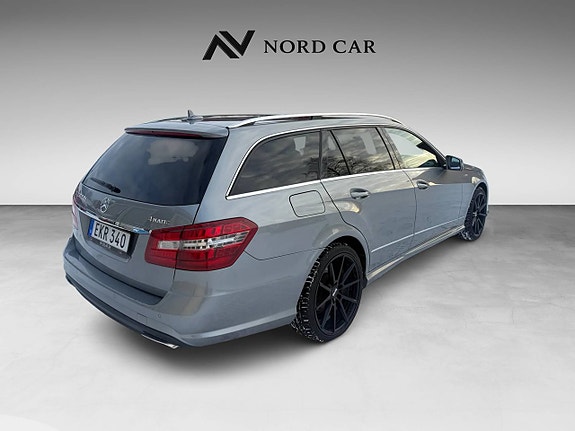 Mercedes-Benz E350 4 of 13