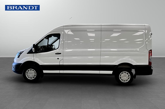 Ford E-Transit 6 of 12