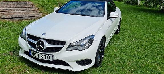 Mercedes-Benz E250 2 of 5