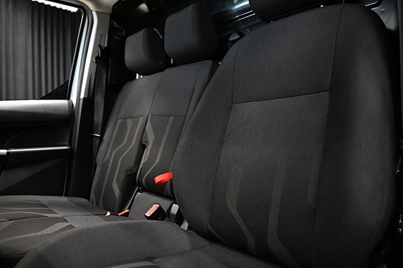 Ford Transit Connect 18 of 25