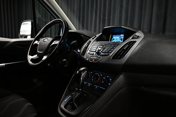 Ford Transit Connect 24 of 25