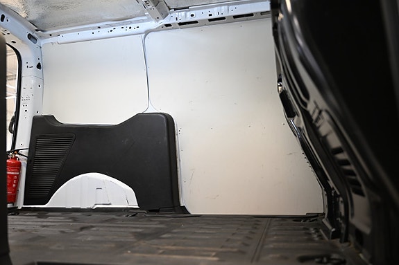 Ford Transit Connect 8 of 25