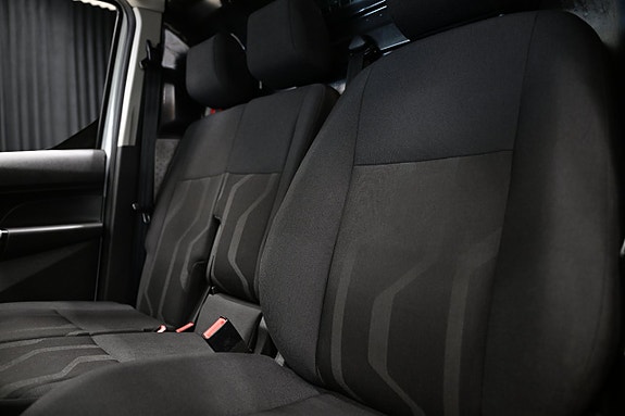 Ford Transit Connect 16 of 25