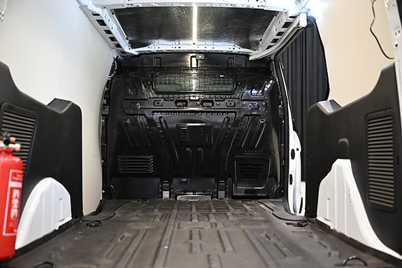 Ford Transit Connect 7 of 25
